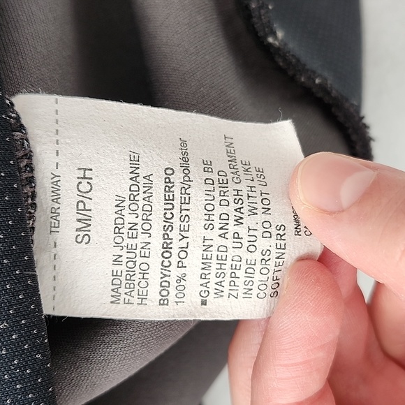 Under Armour Sweater - Picture 4 of 4